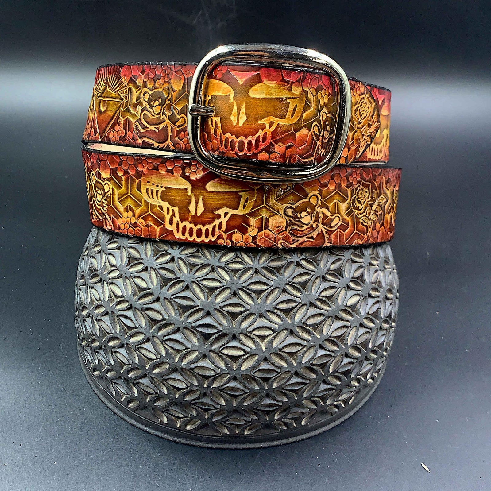 Vintage Zuni Bear Leather Belt M/L Southwestern Raised Gold-tone Spirit Line Western-Tooled-Leather-Men main image 2