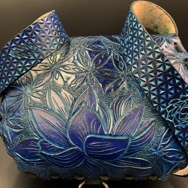 Medium Carved Leather Purse - Blue Lotus